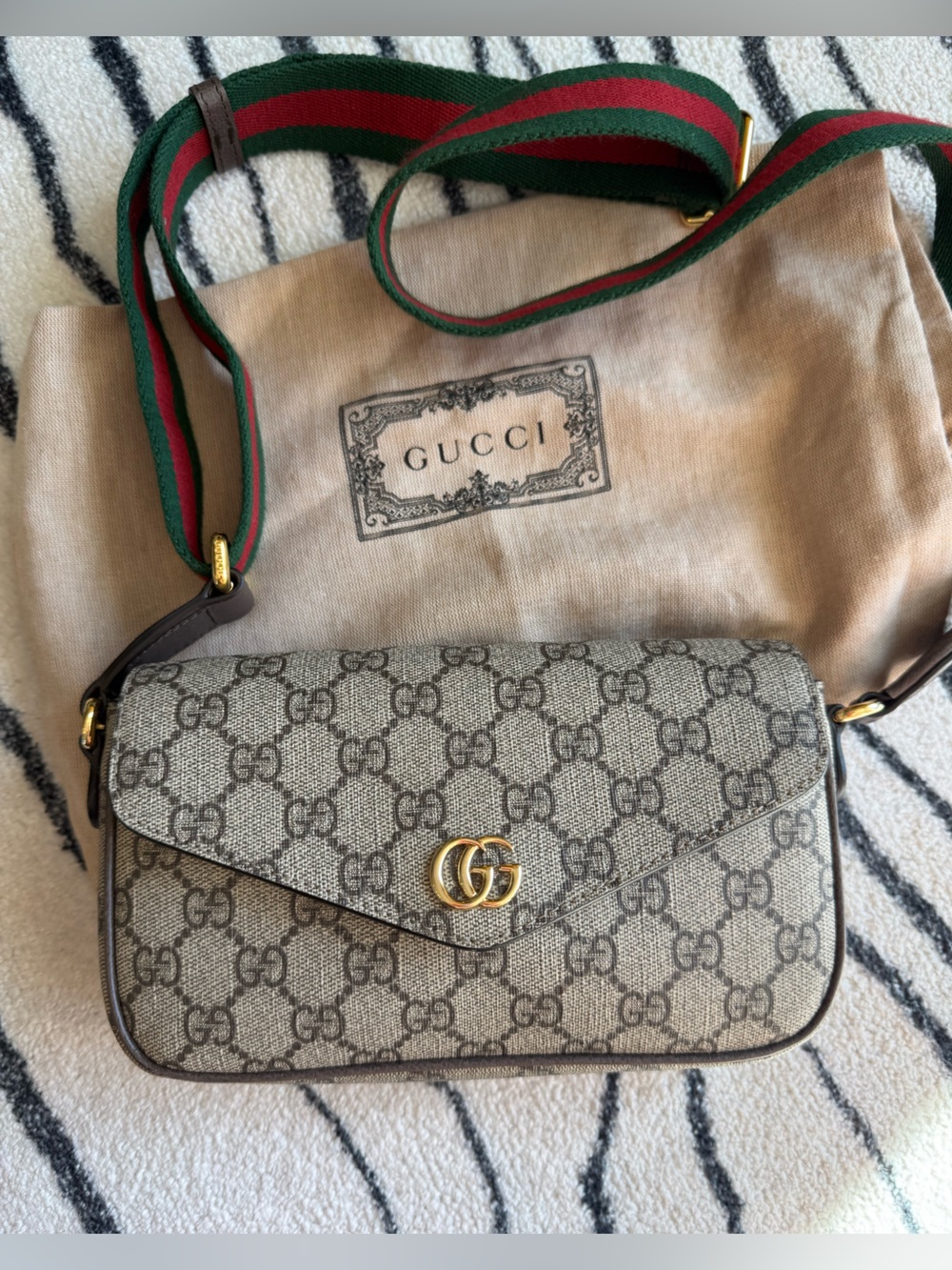 Authenticated Gucci Ophidia GG Supreme Mini Envelope Crossbody Bag Beige Ebony